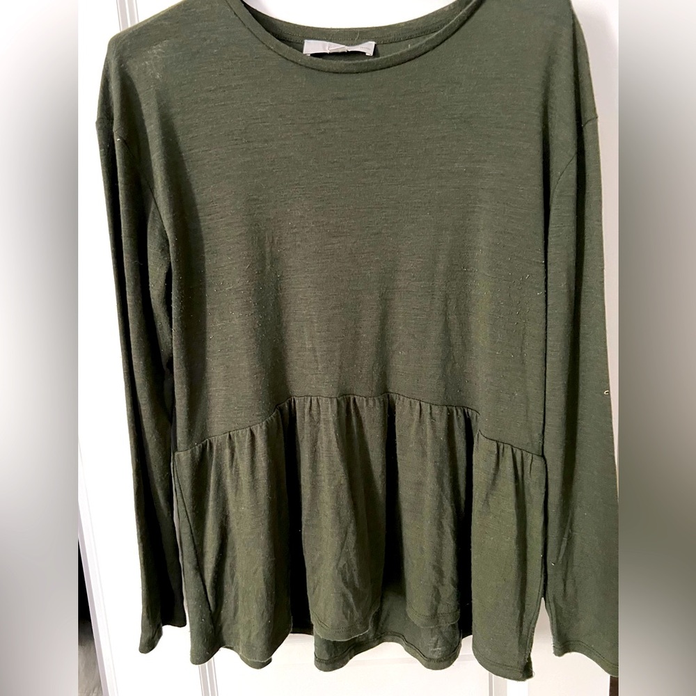 Loft ruffle bottom top